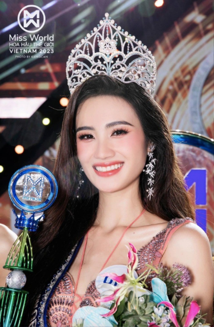 y-nhi-anh-doi-thuong-4-1701415274.jpg
