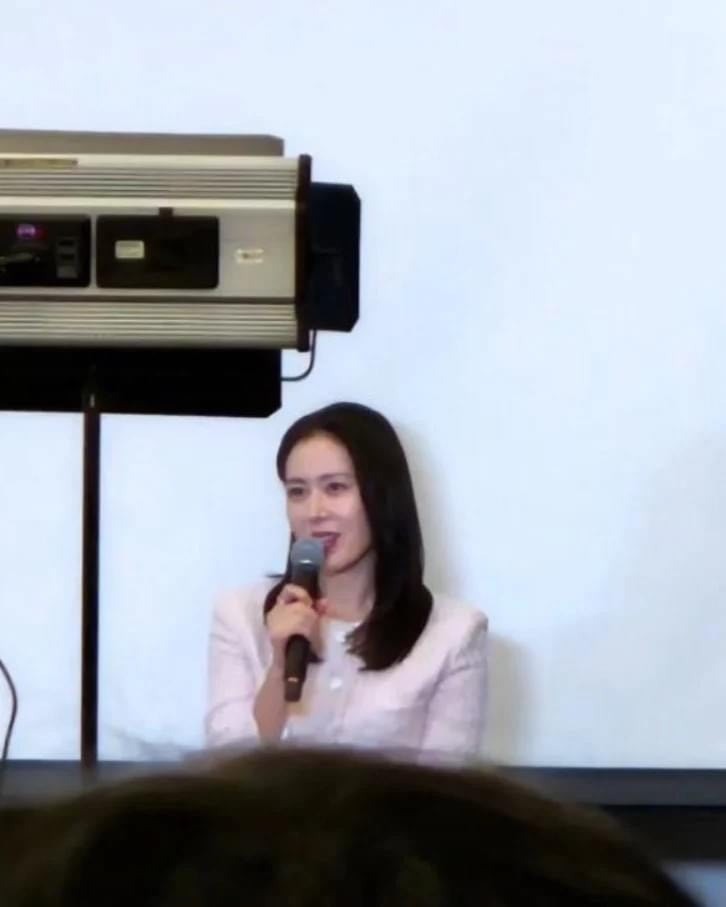 son-ye-jin-4-1701857566.jpg