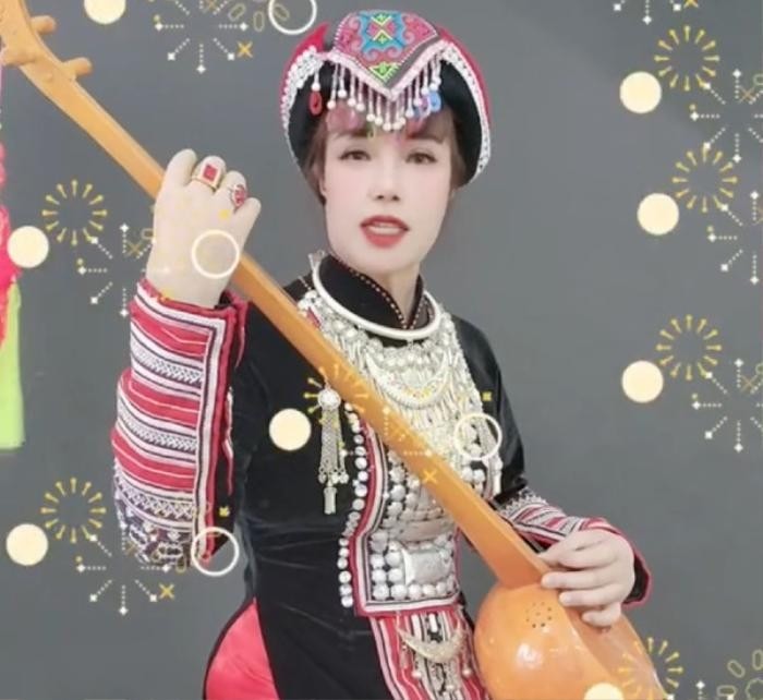 co-dau-62-tuoi-thu-sao-1-1701929386.jpg