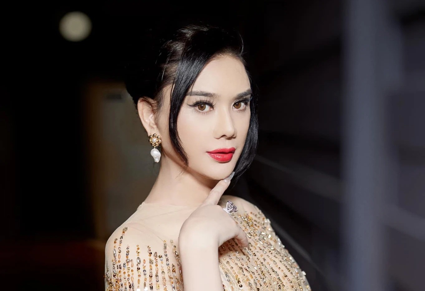 edit-lam-khanh-chi-5-16766321211-1-1702285107.jpg