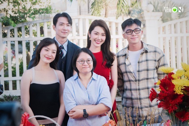 7-nam-chua-cuoi-se-chia-tayphoto-1702374247.jpg
