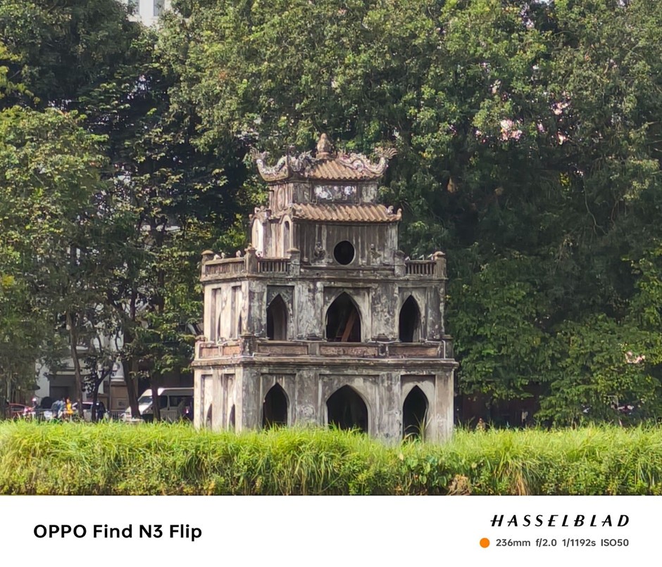 oppo-25-1702607061.jpg