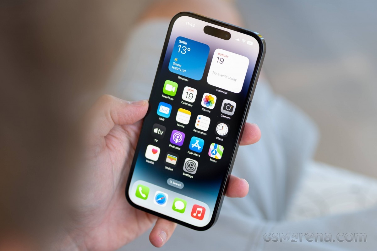 iphone-14-1702874093.jpg