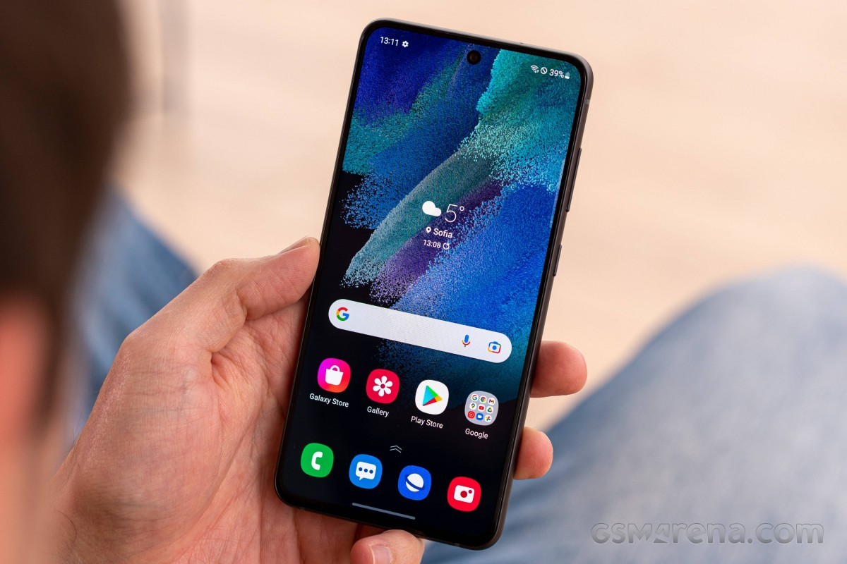 galaxy-2-1703043389.jpg