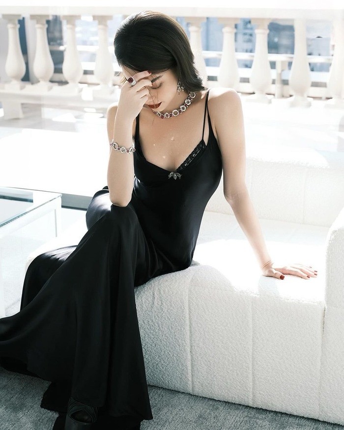 ho-ngoc-ha-2-1703665396.jpg