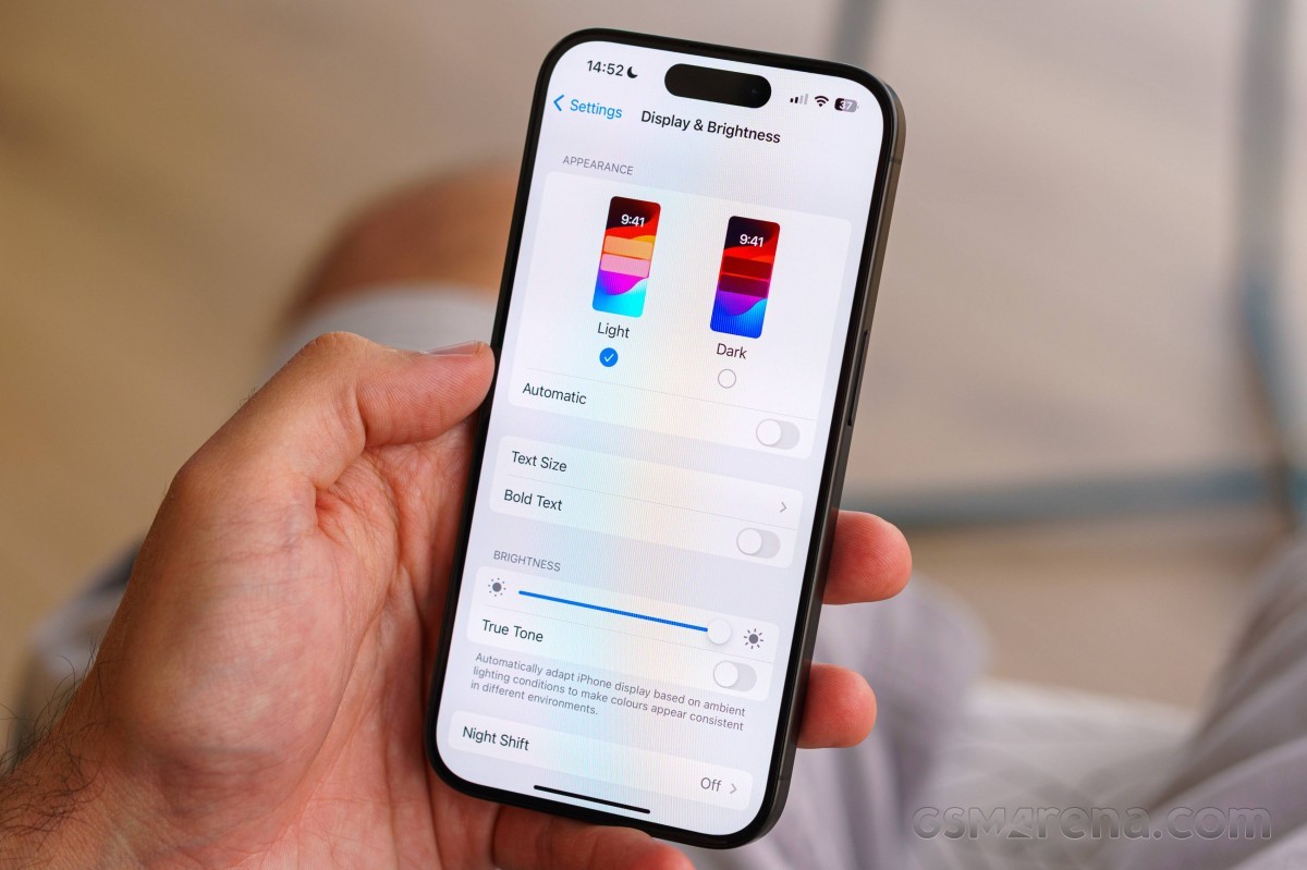 iphone-15-1703649272.jpg