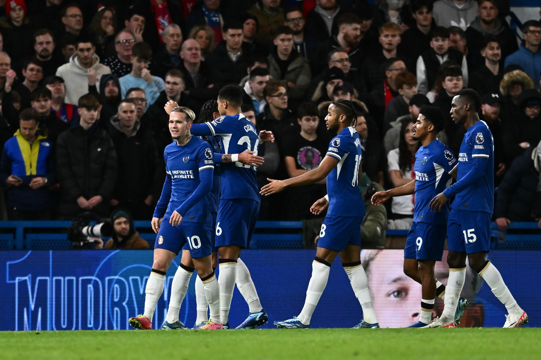 chelsea-doi-hinh-1703713045.jpg