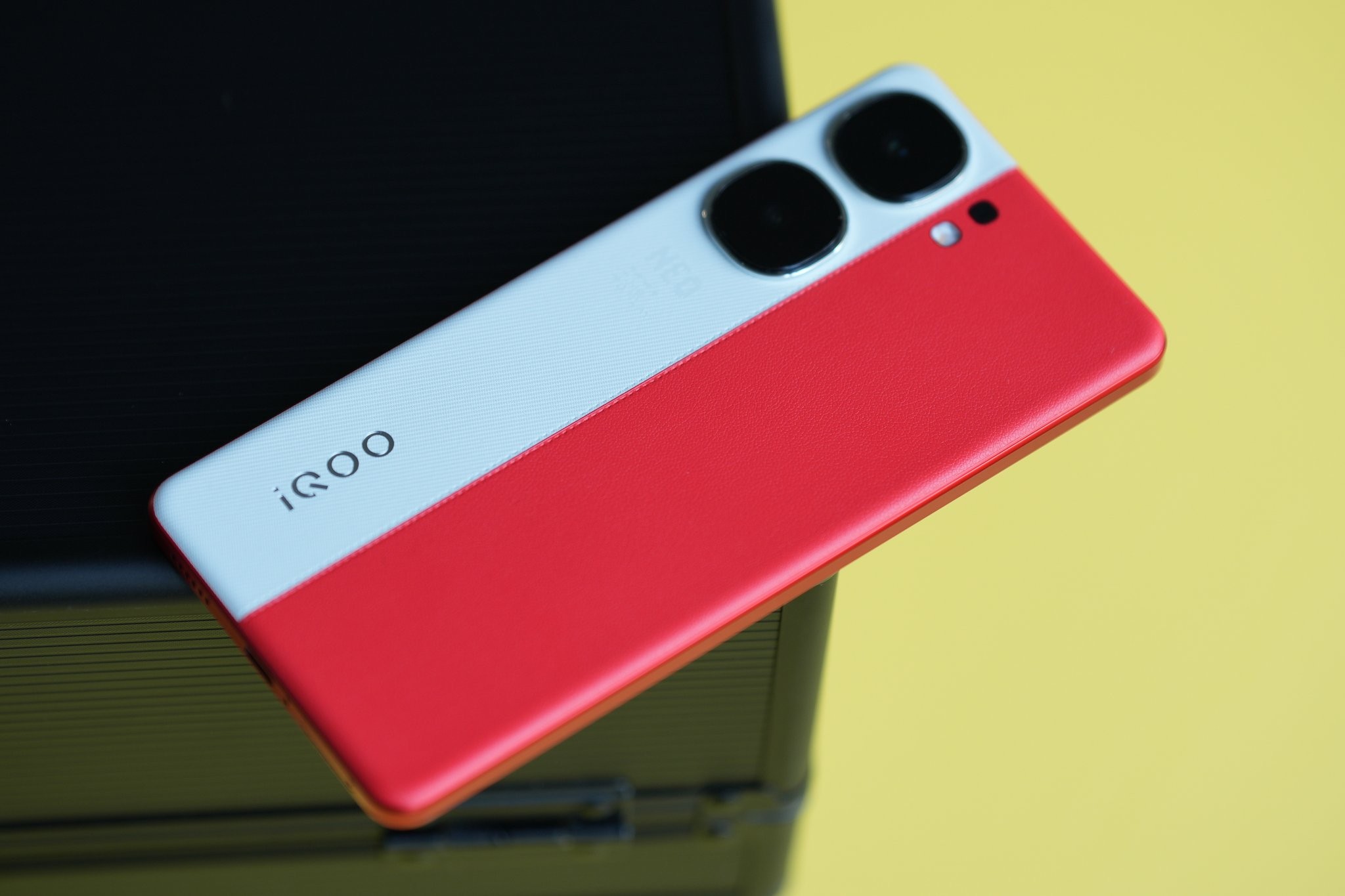iqoo-neo9-pro-1-1703734074.jpg