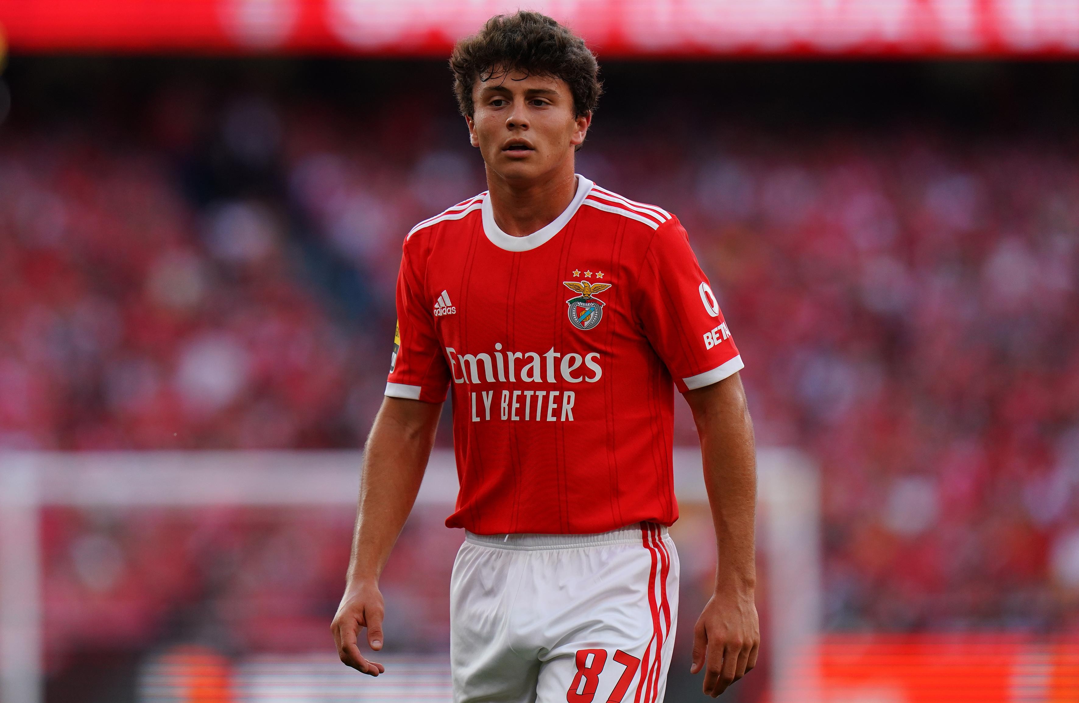 joao-neves-benfica-070323-1703941203.jpg