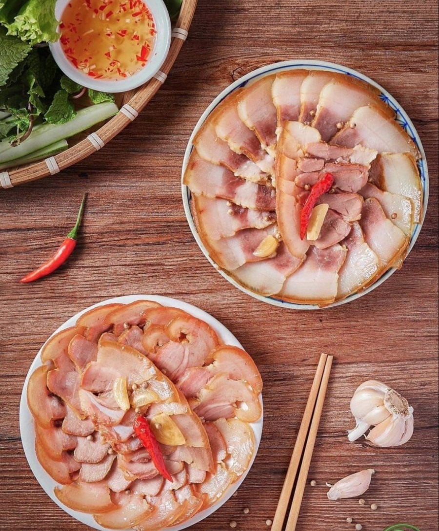 cach-lam-thit-ba-chi-ngam-mam-cuon-banh-trang-hay-an-cung-com-nong-deu-ngon-1656902331-2-1704262678.jpg