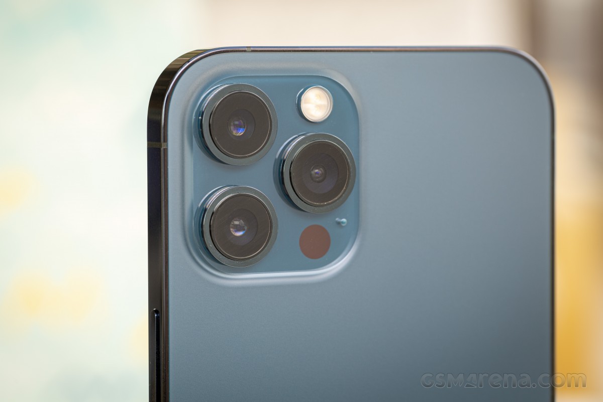 iphone-13-1704531758.jpg