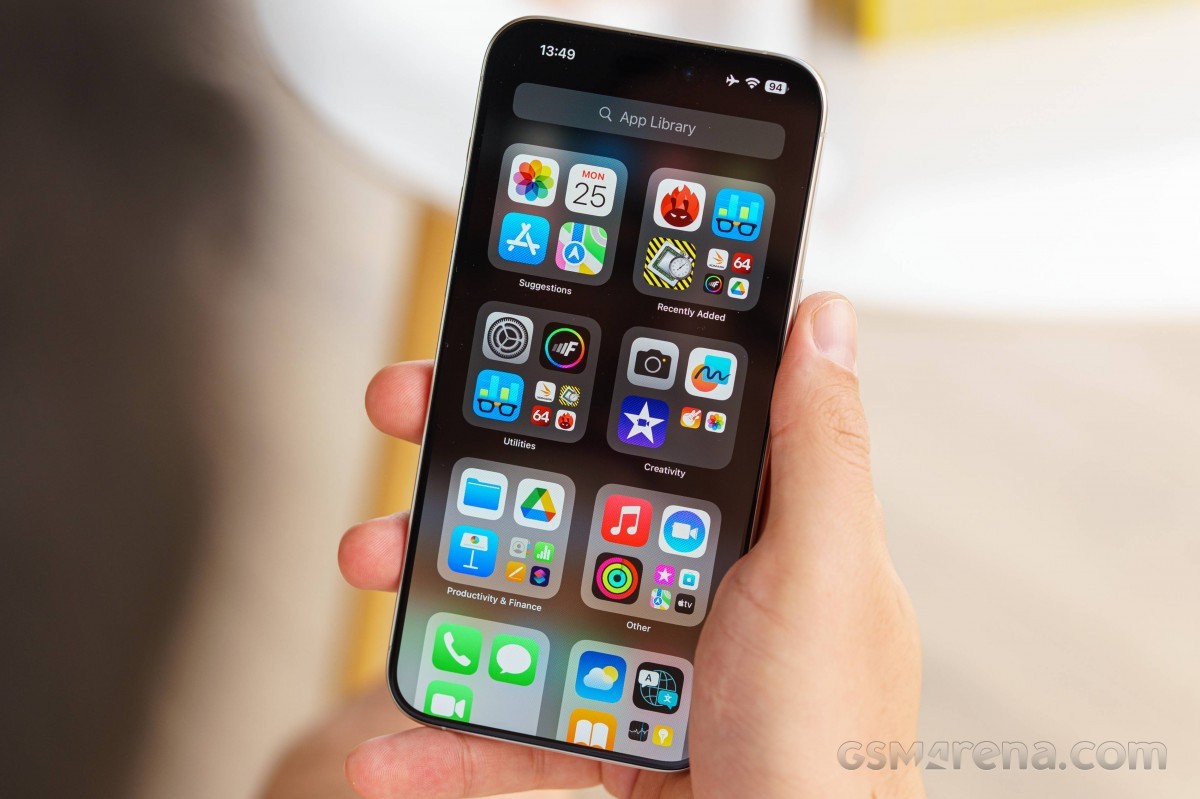 iphone-12-1704790849.jpg