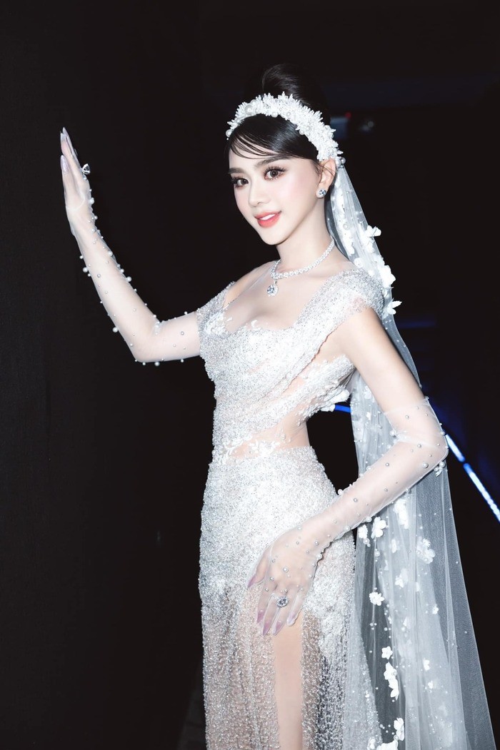 lam-khanh-chi-1-1705391459.jpg