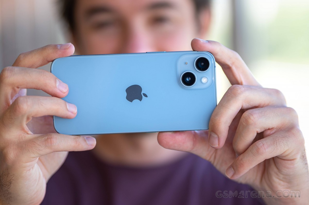 iphone-13-1705485120.jpg