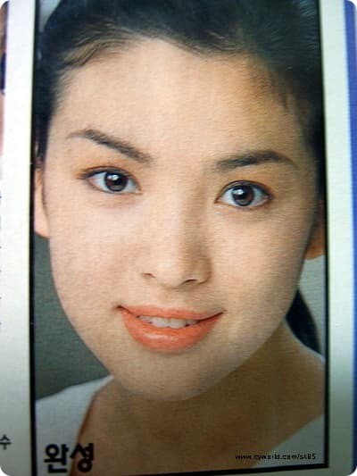 song-hye-kyo-2-1705485913.jpg