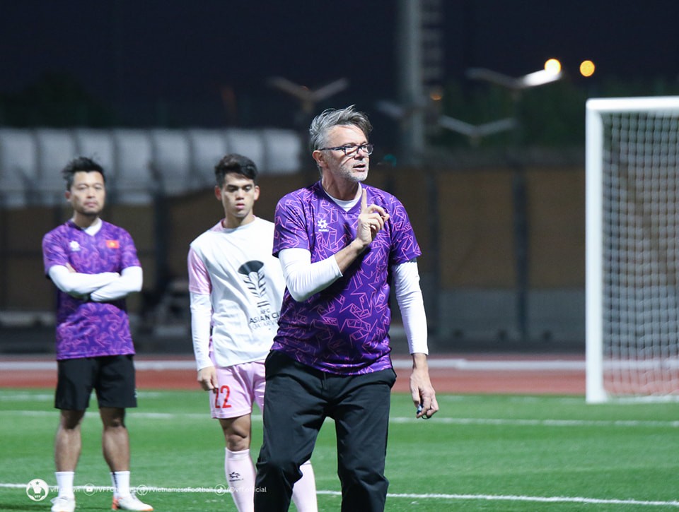 troussier-dtvn-1705447905.jpeg