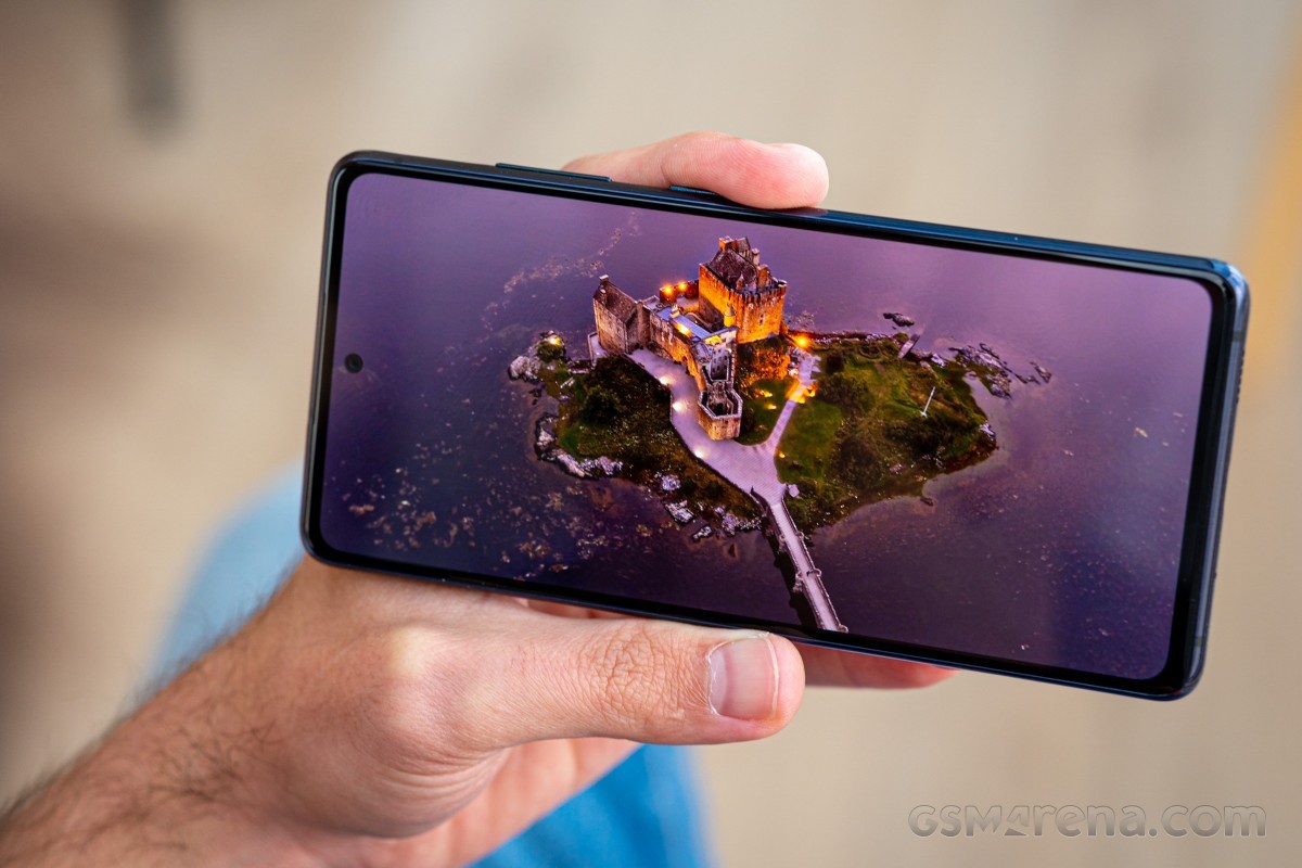 galaxy-7-1705656227.jpg