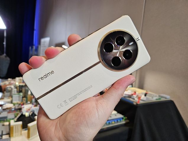realme-4-1705912986.jpg