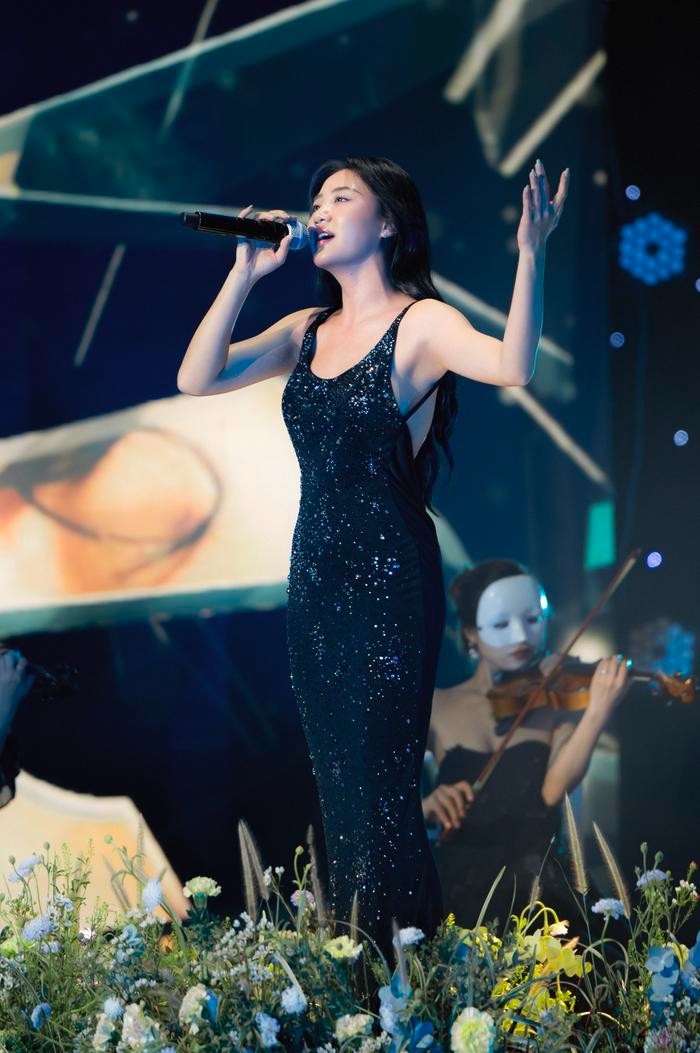 van-mai-huong-1-1705918232.jpg