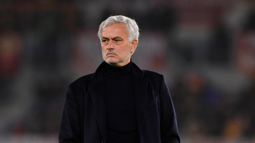 chinh-thuc-jose-mourinho-bi-sa-thai-ngay-lap-tuc-391641-1705964725.png