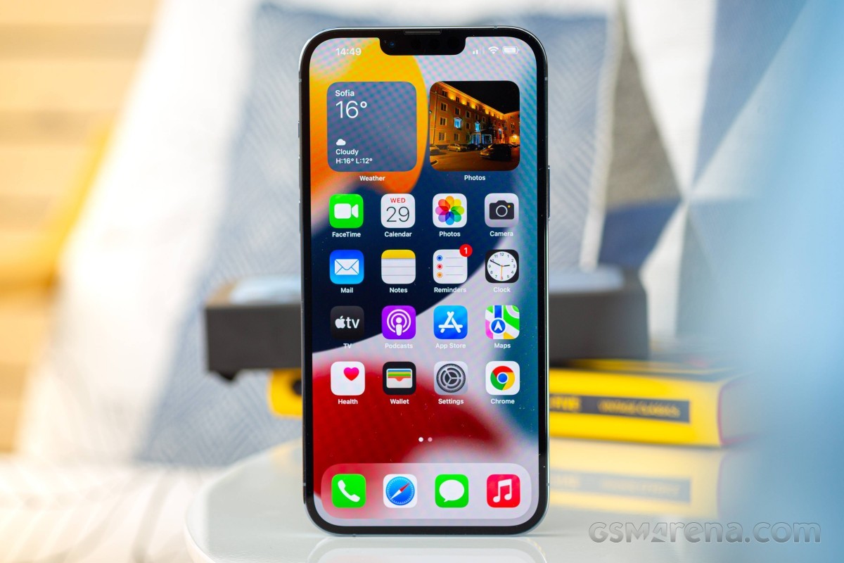 iphone-1-1705983575.jpg
