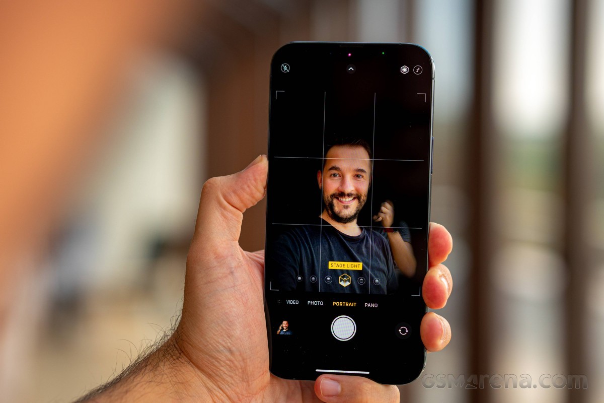 iphone-16-1705983581.jpg