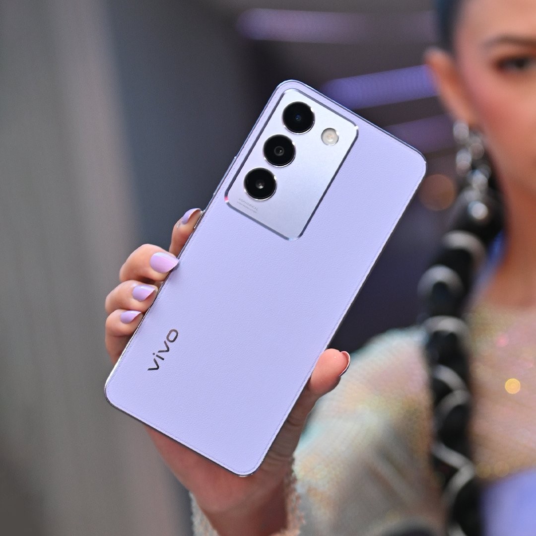 vivo-y100-5g-3-1706178462.jpg