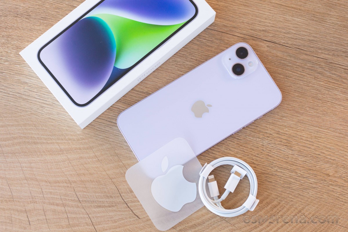 iphone-2-1706429837.jpg