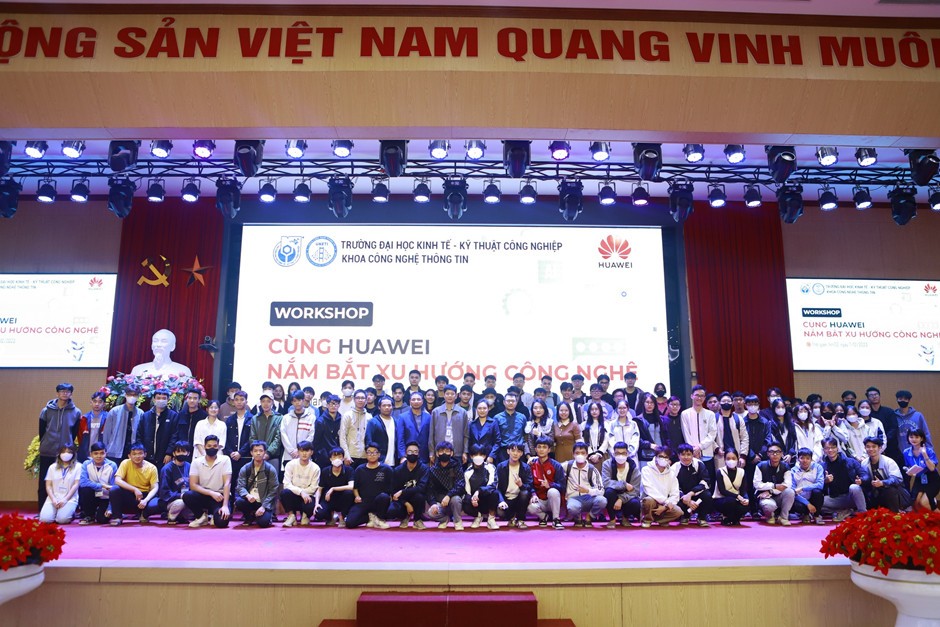 huawei-2-1706609639.jpg