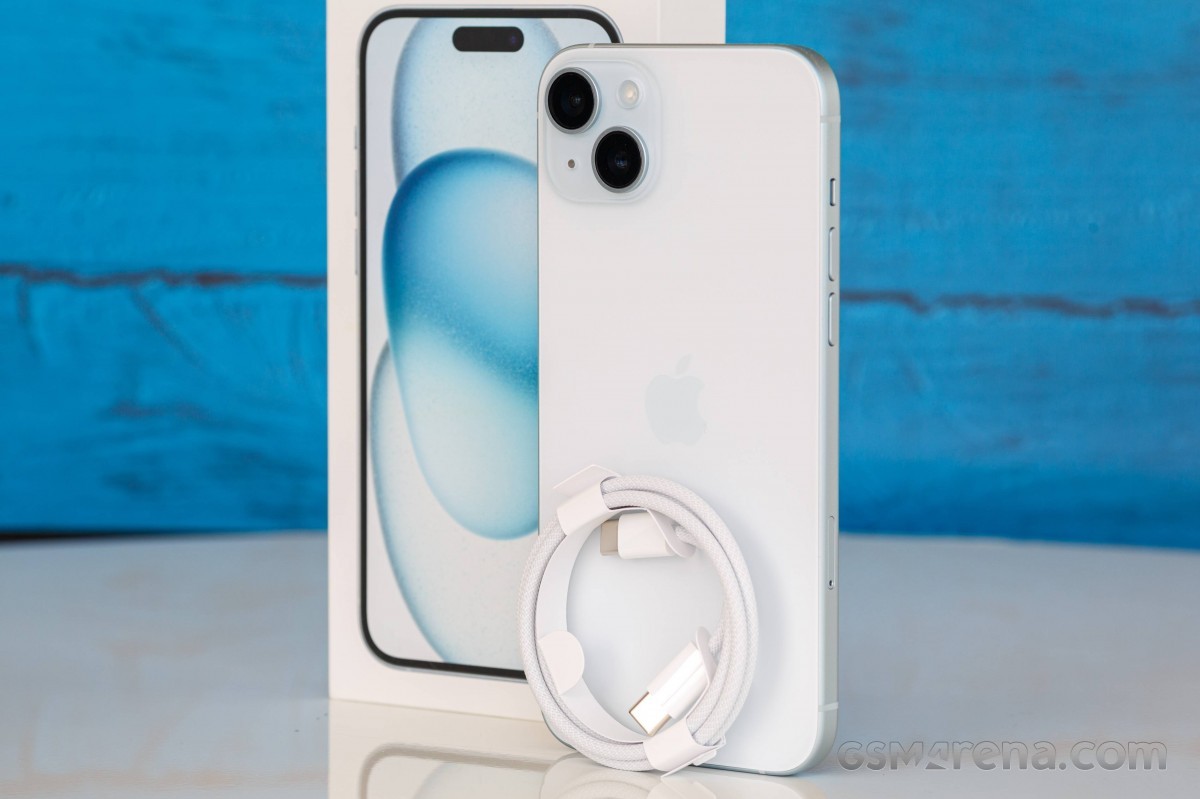 iphone-3-1706972136.jpg