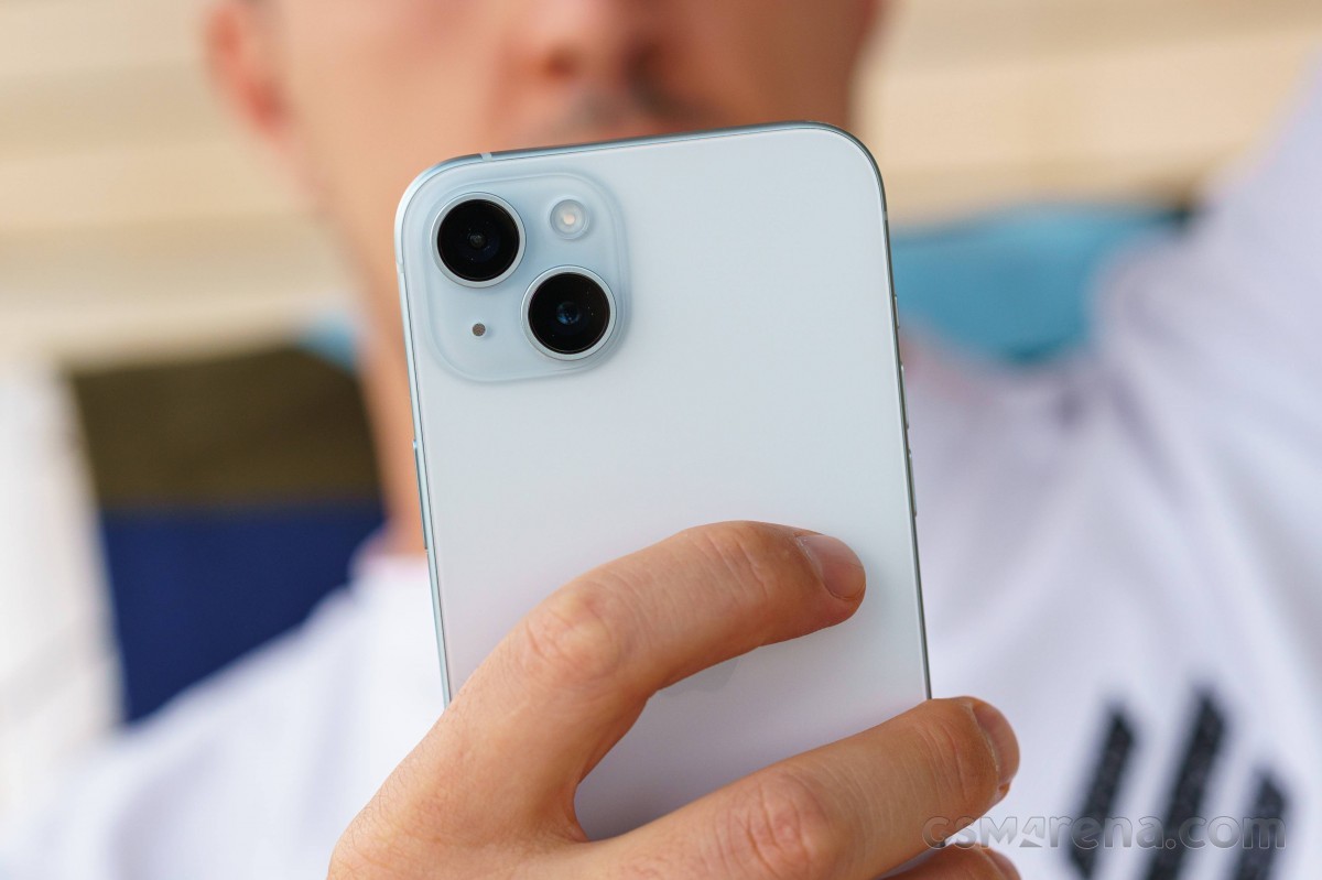 iphone-3-1707752928.jpg
