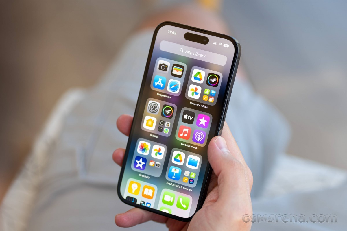 iphone-12-1708054483.jpg