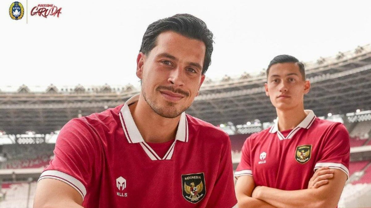 dua-pemain-naturalisasi-timnas-indonesia-thom-haye-dan-jay-idzes-1710401181.jpg