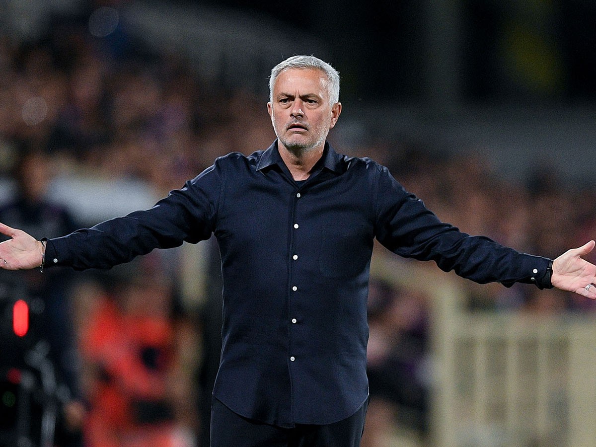 mourinho-mexico1-065005avatar-1713184476.jpg
