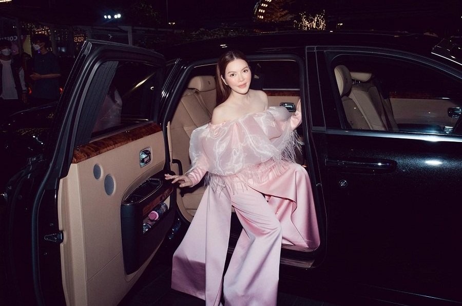 ly-nha-ky-tro-lai-tham-do-lhp-cannes-2022-sau-thoi-gian-vang-bong-1-1649169559.jpg