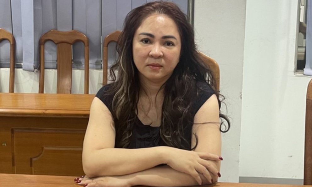 xuc-pham-nguoi-khac-ba-nguyen-phuong-hang-bi-de-nghi-truy-to-1660887619.png