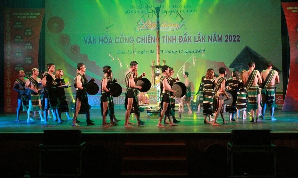 gan-500-nghe-nhan-tham-gia-lien-hoan-van-hoa-cong-chieng-lan-thu-ii-1669277279.jpg