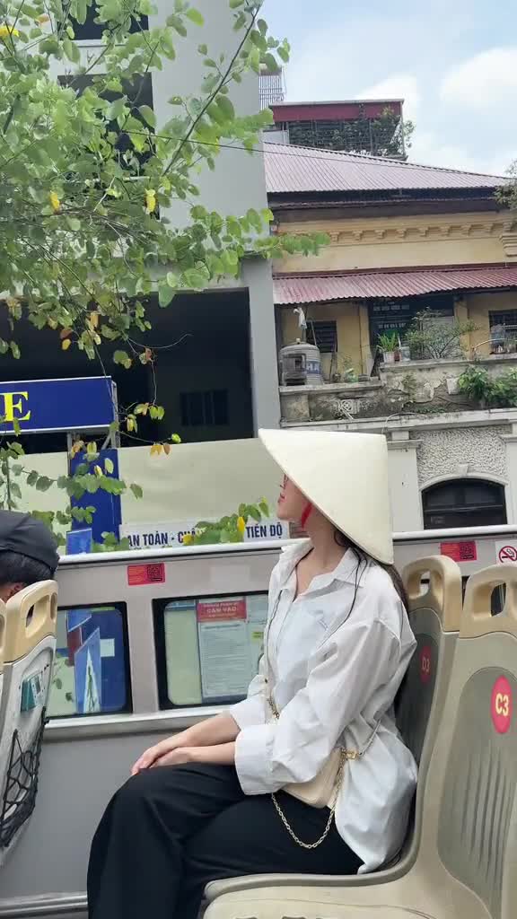 co-ai-yeu-ha-noi-giong-be-dau-khong-1690855967.mp4