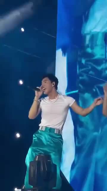 hieuthuhai-hanh-dong-nhay-cam-1687186372.mp4