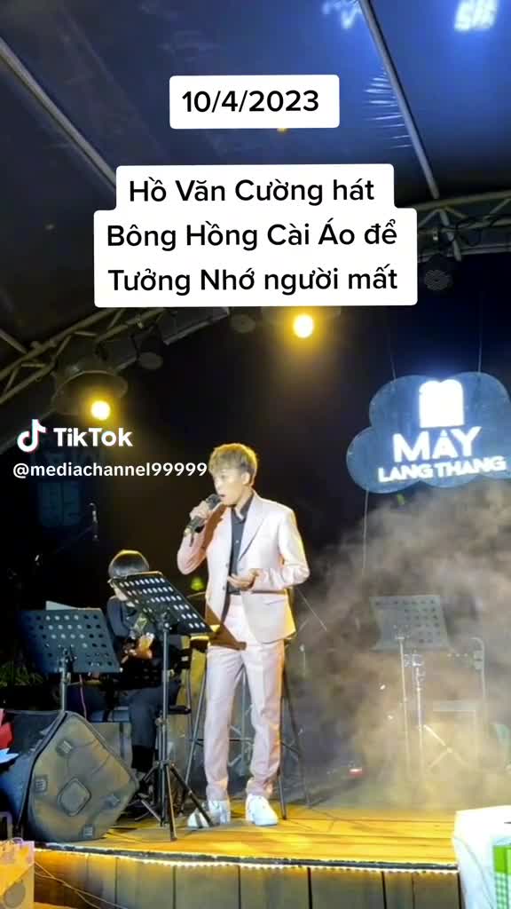 ho-van-cuong-hiem-hoi-the-hien-ca-khuc-ve-me-1681354983.mp4