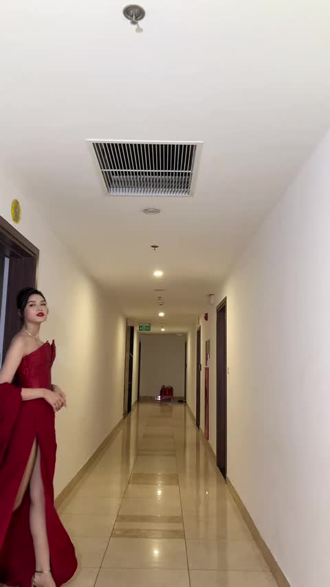 hom-nay-be-dau-di-tone-kim-chi-do-au-1697713156.mp4