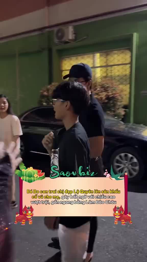 lam-bao-chau-va-con-trai-le-quyen-den-ung-ho-nu-ca-si-o-cong-5-chi-dep-dap-gio-re-song-nguon-saovbiz-1705999813.mp4