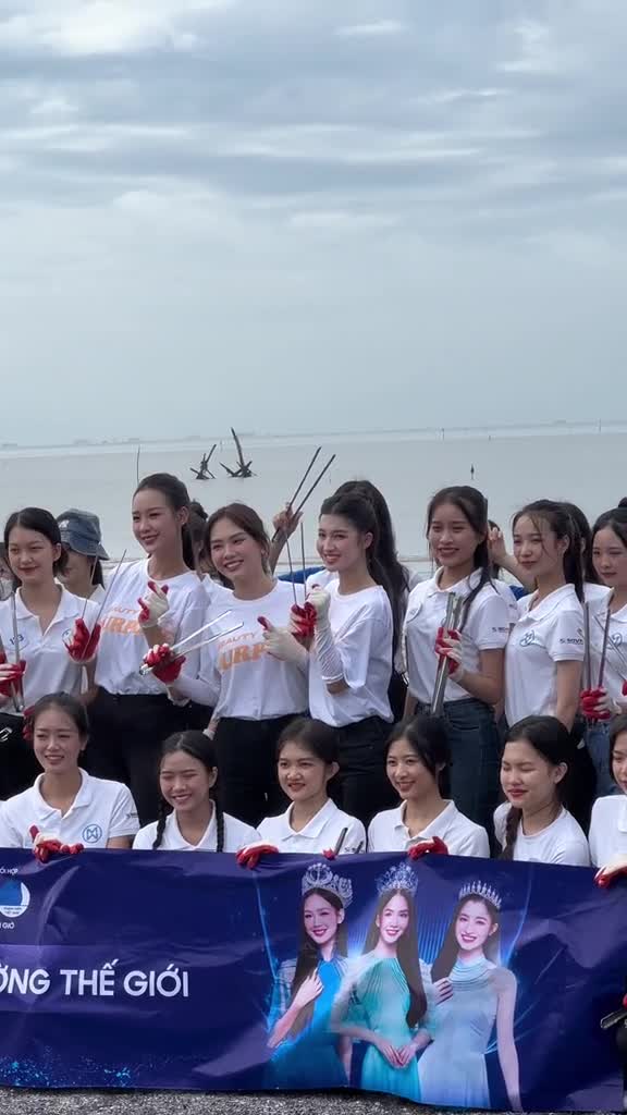 phuong-nhi-va-2-chi-le-nguyen-bao-ngoc-huynh-nguyen-mai-phuong-cung-cac-thi-sinh-mwv2023-huong-ung-ngay-bao-ve-moi-truong-cung-nhat-rac-tai-bien-can-gio-day-a-1686017416.mp4