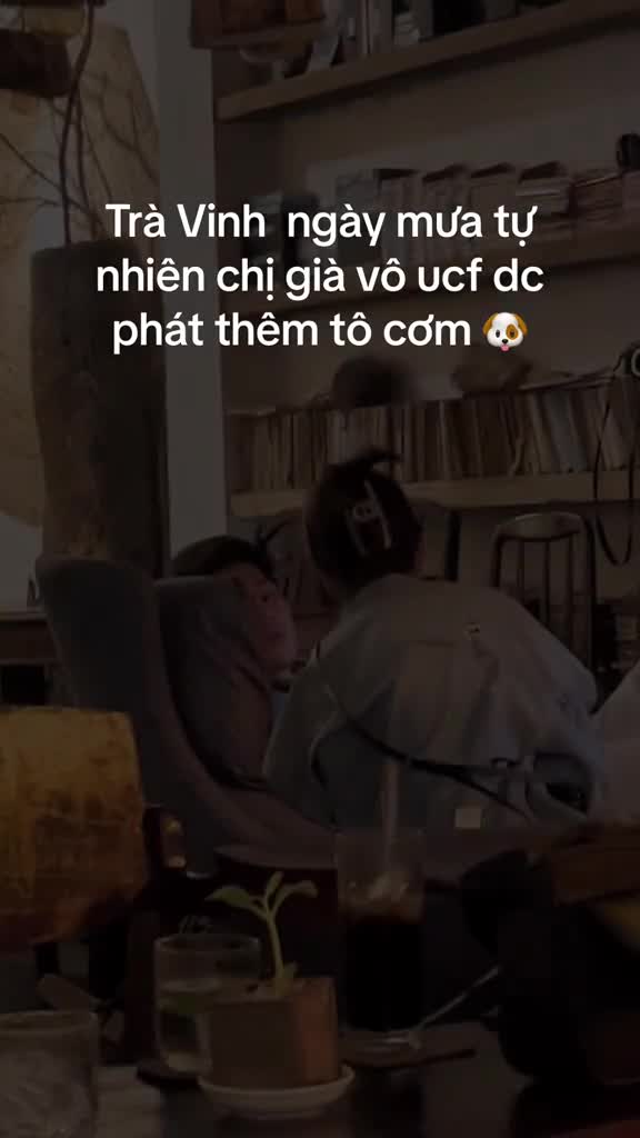 quynh-luong-bi-bat-gap-hen-ho-nguyen-tien-phat-o-tra-vinh-hanh-dong-mat-ngot-gay-chu-y-1690355721.mp4
