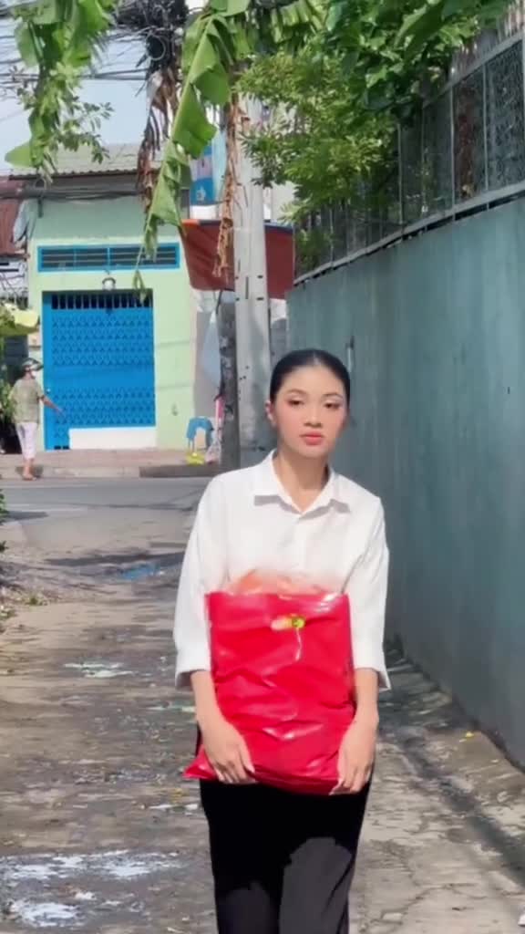 snaptikapp-7284213702717377810-1696089781.mp4