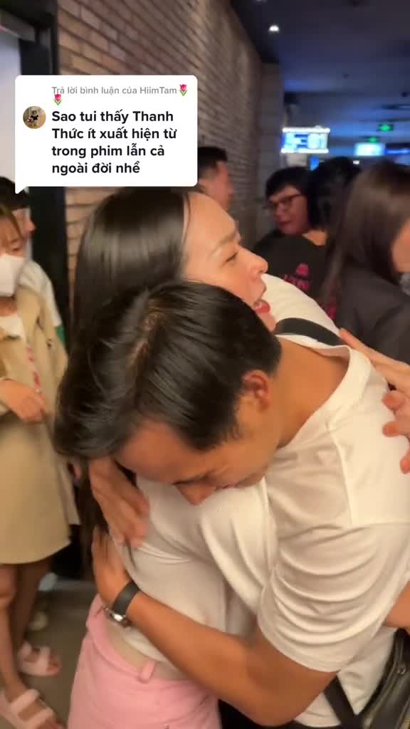 thanh-thuc-om-chat-bao-ngoc-sau-2-ngay-xa-cach-1683167198.mp4