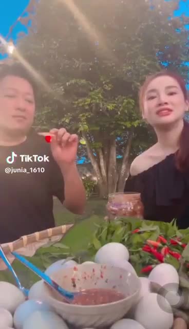 truong-giang-nha-phuong-1702356551.mp4