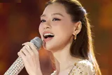 Nữ ca sĩ sinh năm 1989 từng đỗ thủ khoa, tuổi 37 đẹp quyến rũ, được đạo diễn nổi tiếng hơn 11 tuổi yêu say đắm