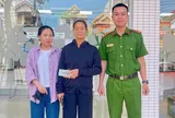 Tài khoản bất ngờ nhận 50.000.000 đồng, bà Nguyễn Thị Nhị ở Hà Tĩnh lập tức báo công an sau tin nhắn từ người lạ