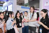 INTO YOU giới thiệu sản phẩm tại Vietbeauty x Cosmobeauté Vietnam 2026.
